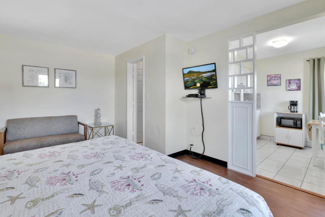 Seahorse Guesthouse 폼파노 비치 외부 사진